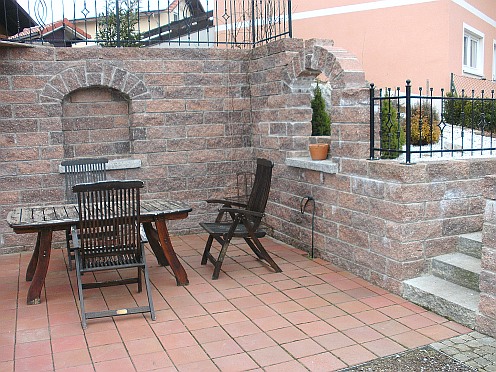 Grillplatz im Toskanastil